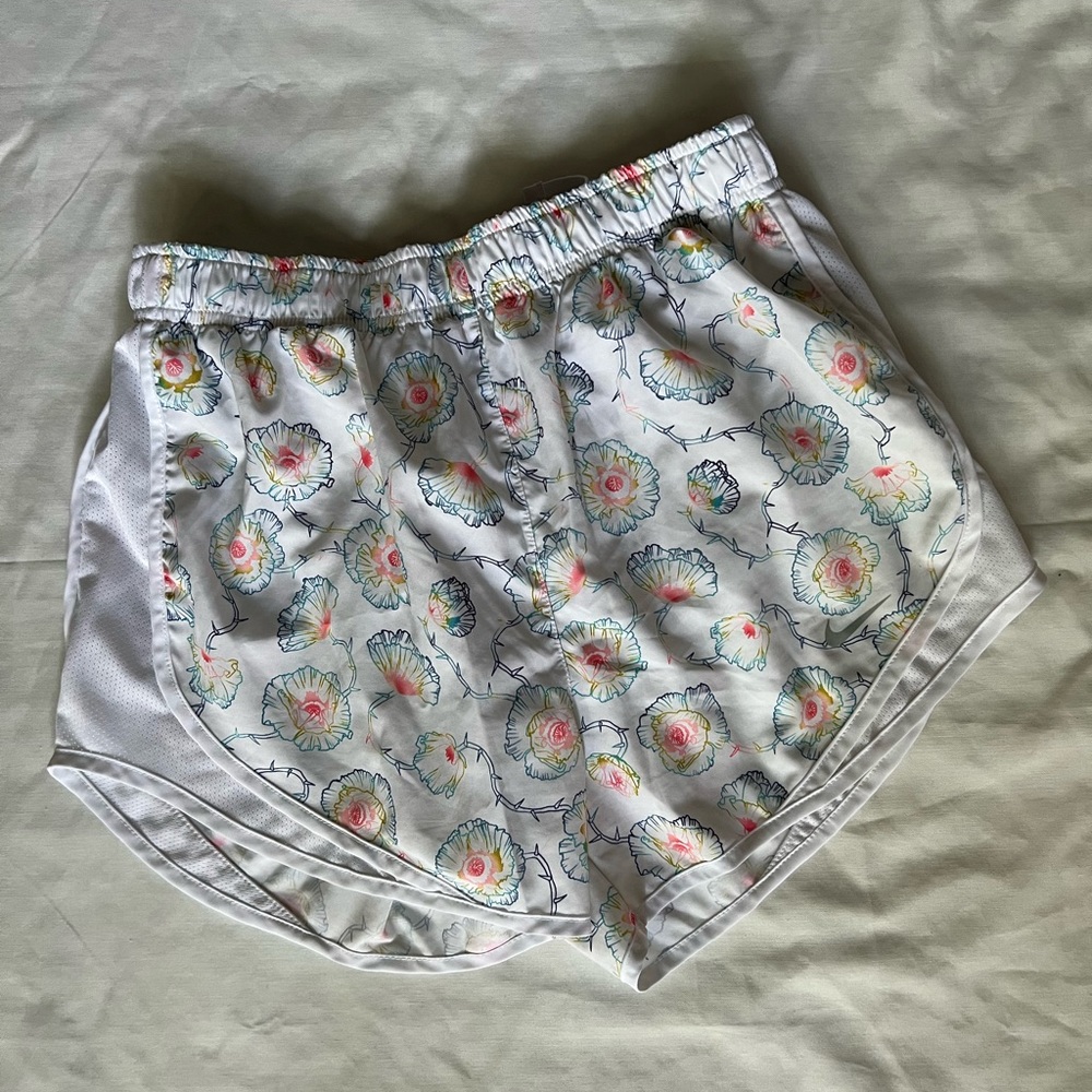 Nike Dri-Fit White/Floral Running Shorts/size small